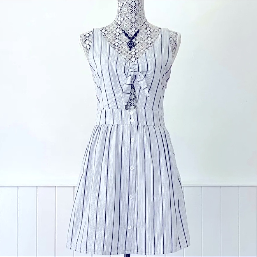 Cute stripe dress with front tie/cut-out design